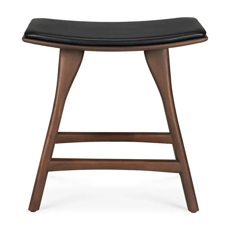 Begränsat antal Osso Pall Brunlackad teak/Black leather
