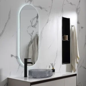 Endast denna vecka Olivia Oval LED-spegel med antifog-funktion 45x110cm Silver Lyfco - Inredning