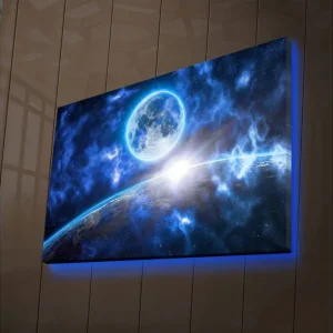 Endast idag Canvastavla med LED-belysning - Storslagen rymdscen med en planet och en måne i fokus Mörkblå / Ljusblå / Vit - Inredning