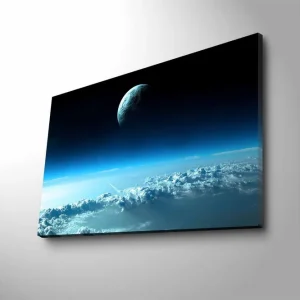 Kampanj Canvastavla med LED-belysning - Rymdlandskap med en planet som svävar över moln Mörkblå / Ljusblå / Vit - Inredning