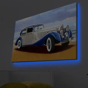 Lågt pris Canvastavla med LED-belysning - Klassisk bil vid havet med en dramatisk himmel i bakgrunden Blå / Silver / Beige - Inredning