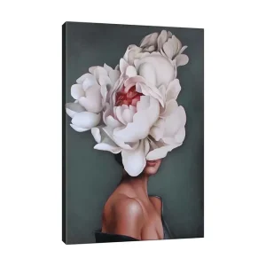 Nyhet Canvastavla - Porträtt av en kvinna med en stor blomsterkrans av vita pioner som täcker hennes huvud Vit / Mörkgrön / Rosa - Inredning