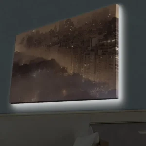 Canvastavla med LED-belysning - Stämningsfull stadsbild i dimma med skyskrapor och trädtoppar Mörkbrun / Grå / Guld - Inredning Lågt pris