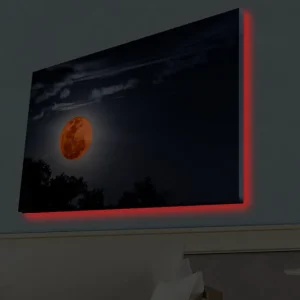 Canvastavla med LED-belysning - Storslagen måne som lyser upp natthimlen Mörkblå / Orange / Svart - Inredning Billigare