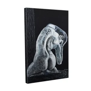Lägg i varukorgen Canvastavla - Abstrakt skulptur av en sittande figur med en nyckel på ryggen Svart / Grå / Vit - Inredning