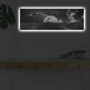 Lågt pris Canvastavla med LED-belysning - Storslagen måne över ett bergigt landskap med stjärnklara himmel Svart / Grå / Vit - Inredning