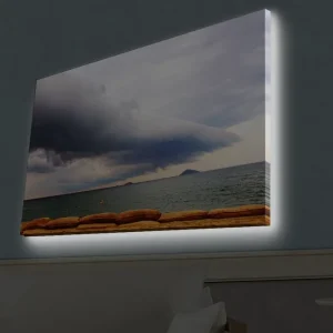 Canvastavla med LED-belysning - Dramatiskt havslandskap med mörka moln och stilla vatten Mörkblå / Grå / Beige - Inredning Köp nu