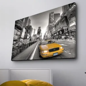 Reapris Canvastavla med LED-belysning - Gult taxibil i en svartvit stadsbild av Times Square Gul / Svart / Grå - Inredning