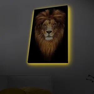 Köp online Canvastavla med LED-belysning - Ståtlig lejonhuvud med majestätisk man Guld / Svart / Brun - Inredning