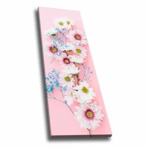 Canvastavla - Färgglad bukett av prästkragar och blommor på rosa bakgrund Rosa / Vitt / Blått - Inredning Nyhet