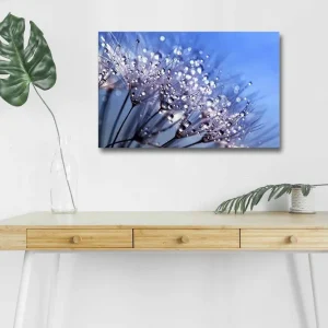 Canvastavla med LED-belysning - Delikat blomsterkomposition med vattendroppar Blå / Vit / Lila - Inredning Säker betalning